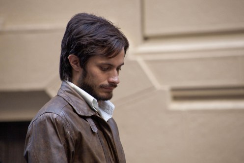 Manu Zapata_El cine (de estreno) fácil de leer_vivazapata.net_NO_Gael García Bernal cabizbajo