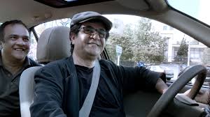 Manu Zapata_El cine (de estreno) fácil de leer_vivazapata.net_TAXI TEHERÁN_Jafar Panahi