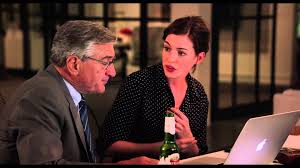 Manu Zapata_El cine (de estreno) fácil de leer_vivazapata.net_El becario_Hathaway y De Niro