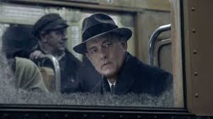 Manu Zapata_El cine (de estreno) fácil de leer_vivazapata.net_EL PUENTE DE LOS ESPÍAS_Tom Hanks ventanilla