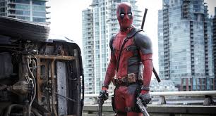 Manu Zapata_El cine (de estreno) fácil de leer_vivazapata.net_DEADPOOL_en el puente