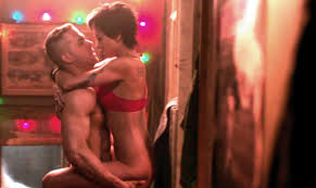 Manu Zapata_El cine (de estreno) fácil de leer_vivazapata.net_DEADPOOL_Ryan Reynolds y su chica