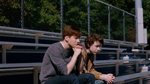 Manu Zapata_El cine (de estreno) fácil de leer_vivazapata.net_EL AMOR ES MÁS FUERTE QUE LAS BOMBAS_Jesse Eisenberg y Devin Druid