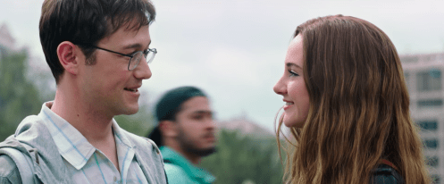 manu-zapata_el-cine-de-estreno-facil-de-leer_vivazapata-net_snowden_joseph-gordon-levitt-y-shailene-woodley