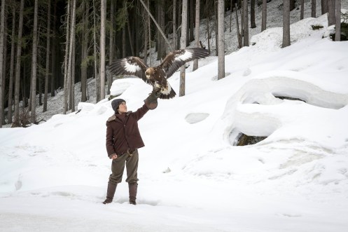 Manu Zapata_El cine (de estreno) fácil de leer_vivazapata.net_HERMANOS DEL VIENTO_Manuel Camacho y el aguilucho