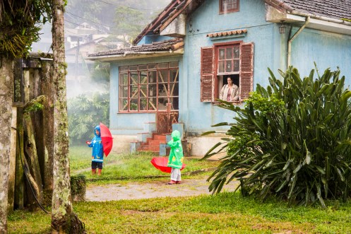 Manu Zapata_El cine (de estreno) fácil de leer_vivazapata.net_SIEMPRE JUNTOS (BENZINHO)_LA casa familiar