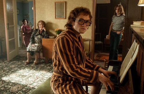 Manu Zapata_El cine (de estreno) fácil de leer_vivazapata.net_ROCKETMAN_Taron Egerton y Jamie Bell