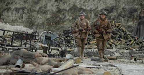 Dean-Charles Chapman y George MacKay_Manu Zapata_El cine (de estreno) fácil de leer_vivazapata.net_1917