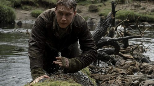 GoergeMacKay saliendo del agua_Manu Zapata_El cine (de estreno) fácil de leer_vivazapata.net_1917