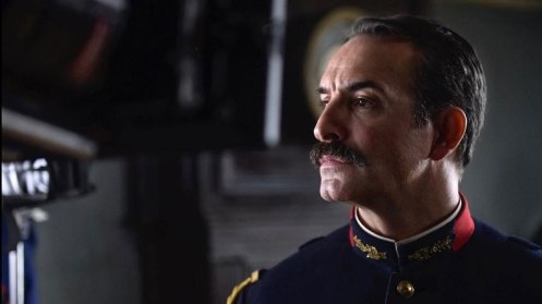 Jean Dujardin perfil_Manu Zapata_El cine (de estreno) fácil de leer_vivazapata.net_EL OFICIAL Y EL ESPÍA